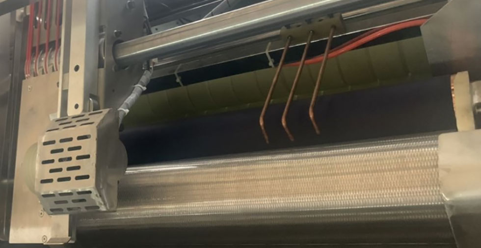 Automatic Servo Flute Laminating Machine