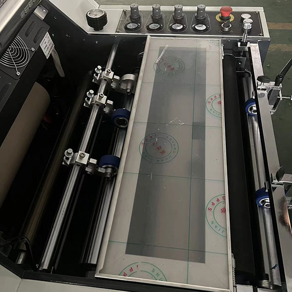 Small Semi-Auto Laminating Machine