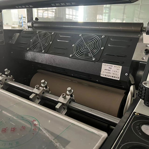 Small Semi-Auto Laminating Machine