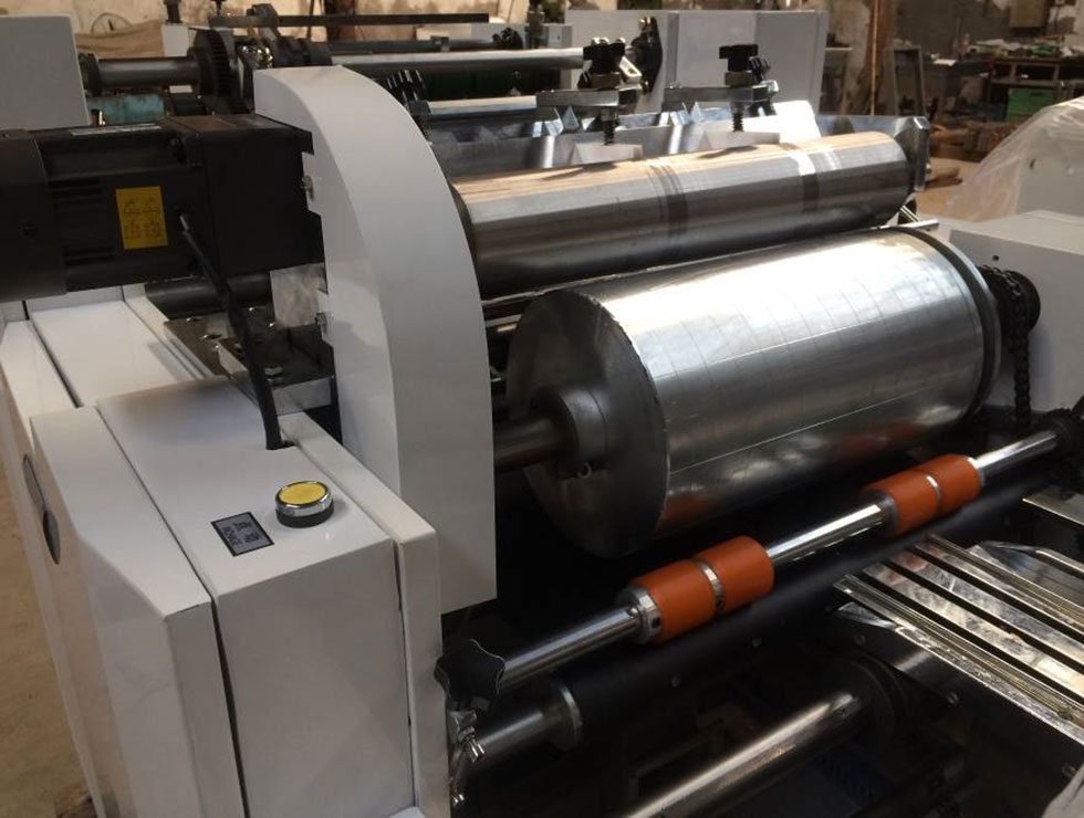 Punching and Creasing Window Patching Machine